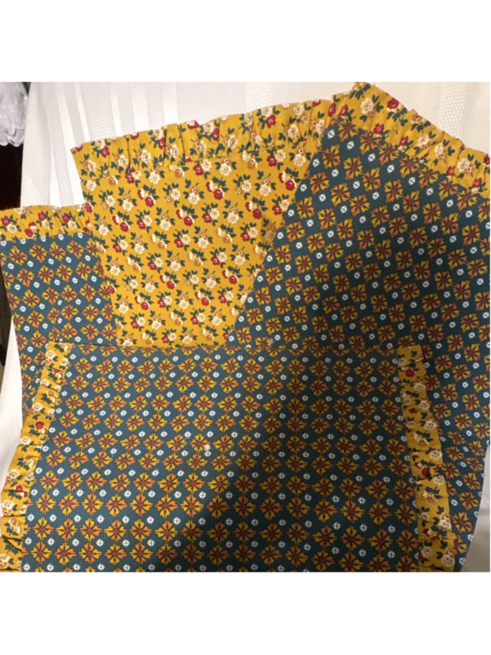 Cotton Rectangular Placemats Set of 4 Yellow Blue Floral Geometric Pattern - Picture 2 of 4